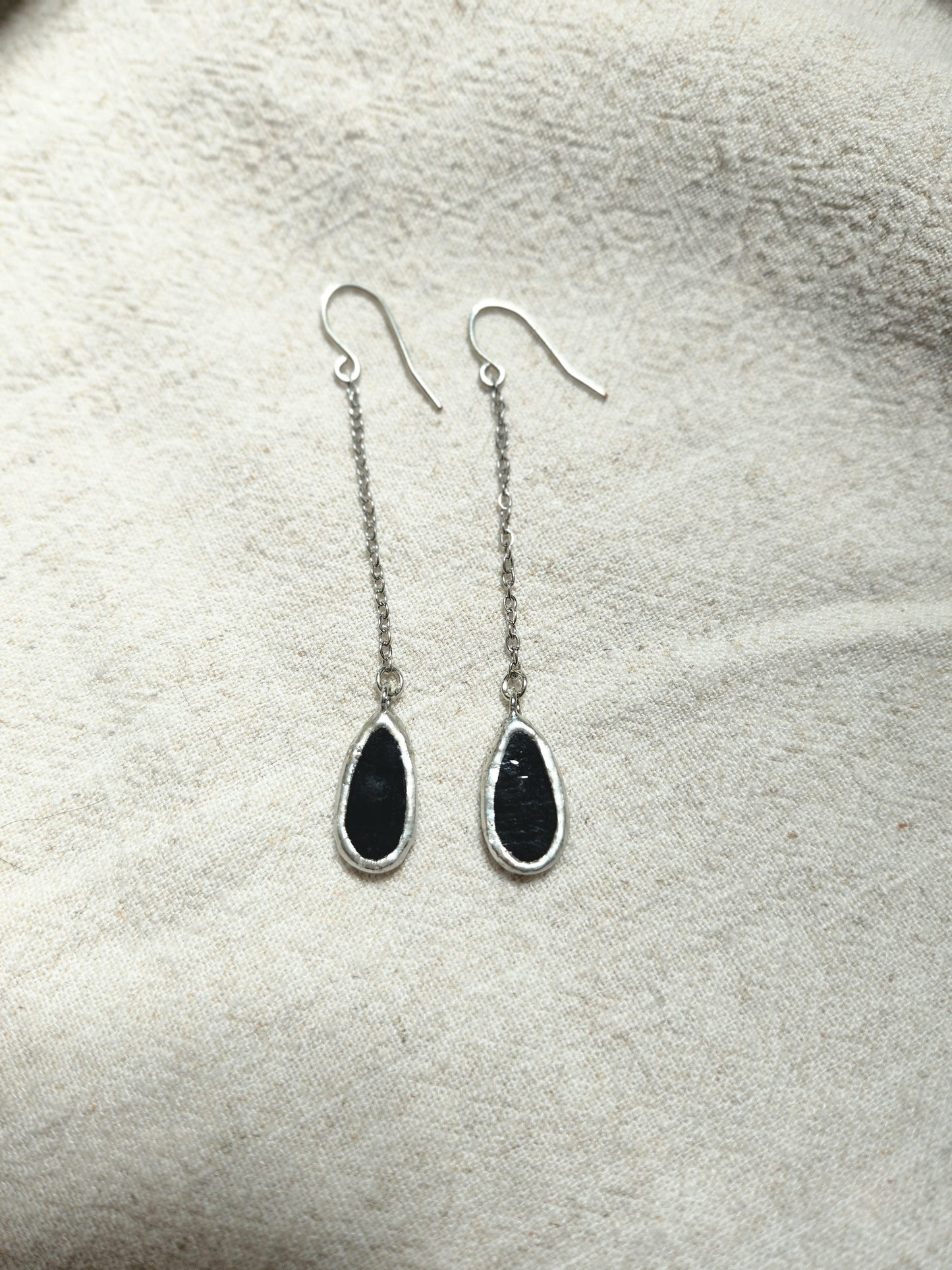 Boucle d'oreille chaîne en vitrail recyclé fait main