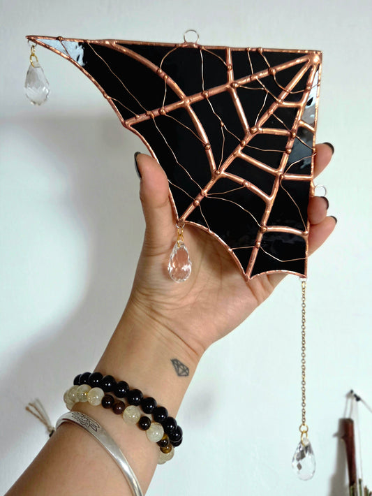 Fil de Nuit – Toile d’araignée