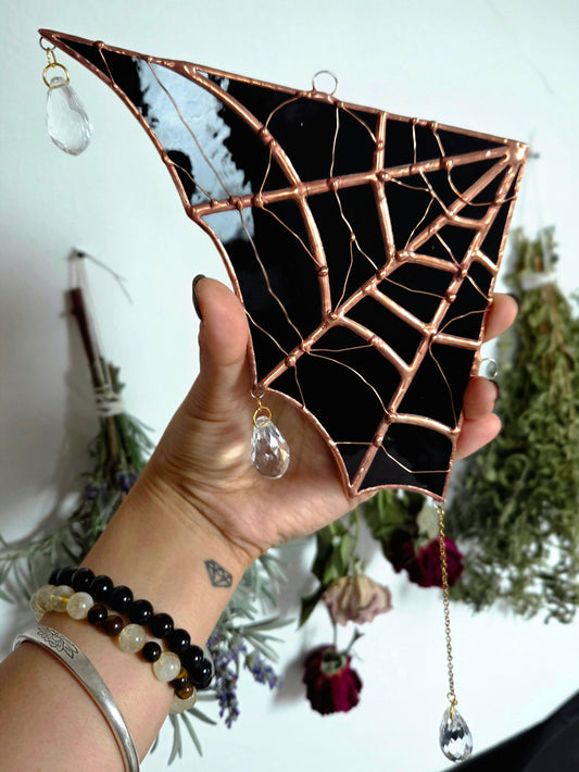 Fil de Nuit – Toile d’araignée